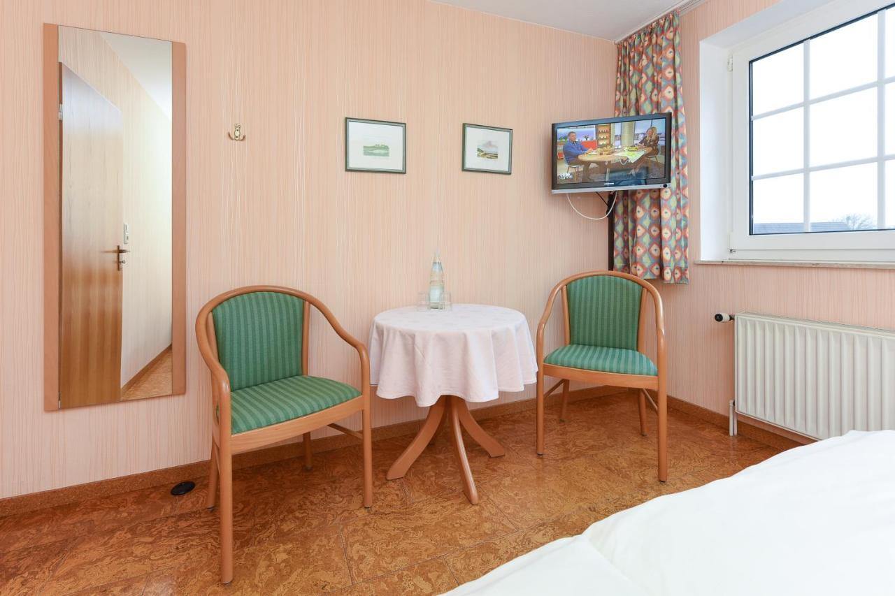 Hotel-Pension Störtebeker Bensersiel Exteriör bild