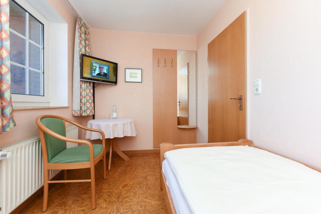 Hotel-Pension Störtebeker Bensersiel Exteriör bild