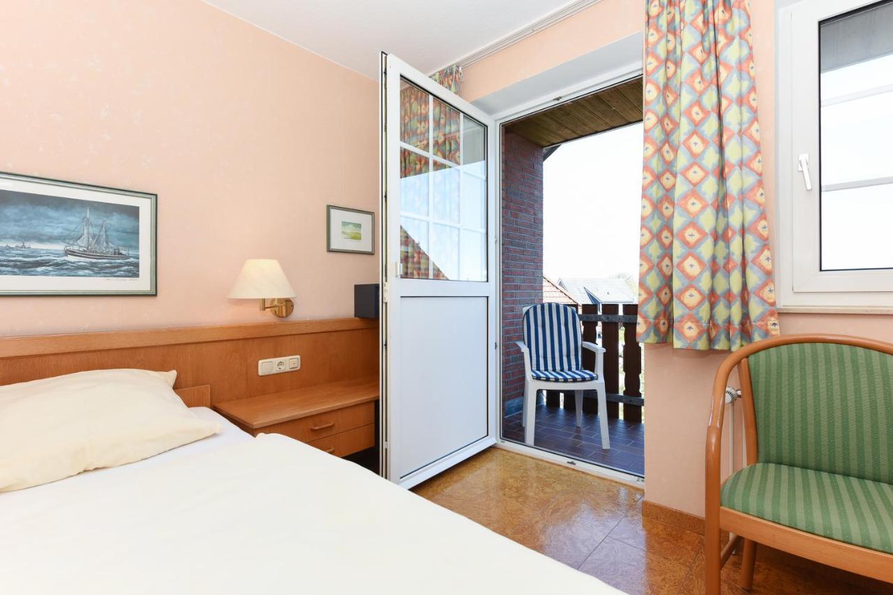 Hotel-Pension Störtebeker Bensersiel Exteriör bild